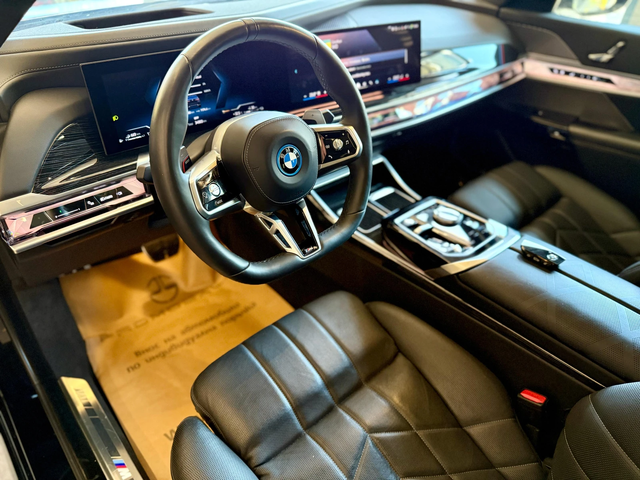 BMW 750 e* Bowers&Wilkins* Лизинг* Swarovski - автомобили, коли, обяви за нови и употребявани 8