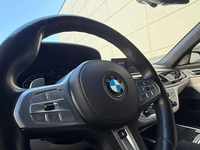 BMW 750 2020| M-PK| LASER| HARMAN| DISTRONIK| МАСАЖ| BLACK - автомобили, коли, обяви за нови и употребявани 2