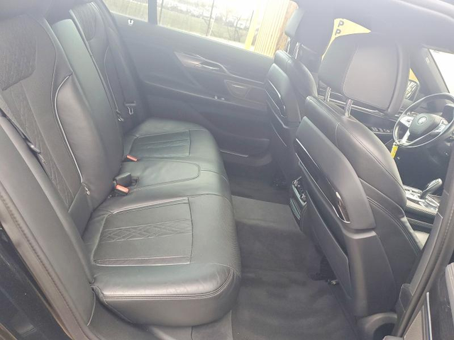 BMW 750 4.4L 8 ALL WHEEL DRIVE - автомобили, коли, обяви за нови и употребявани 9