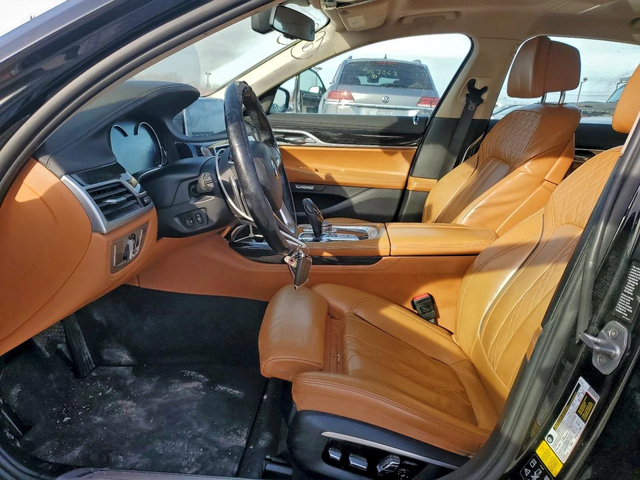 BMW 750 XDRIVE* ДИГИТАЛНО* ТАБЛО* 360КАМЕРА* LANE* ASSIST* - автомобили, коли, обяви за нови и употребявани 8