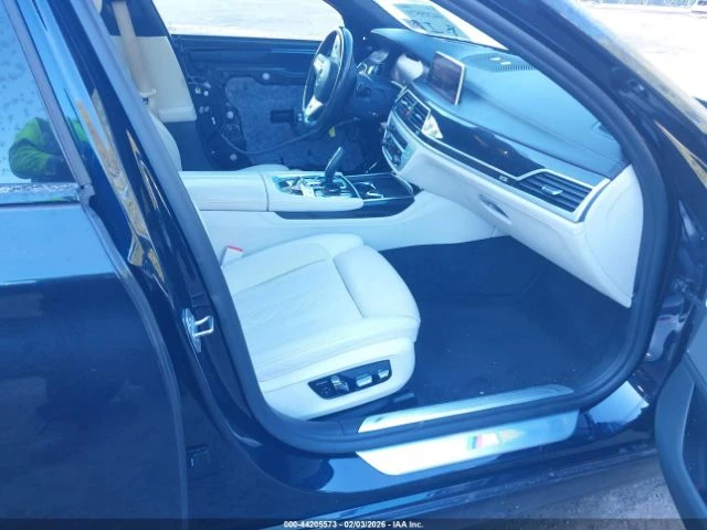 BMW 750 MPACK* ОБДУХ* PANO* AMBIENT* HARMAN* HEADUP* GESTU - автомобили, коли, обяви за нови и употребявани 10