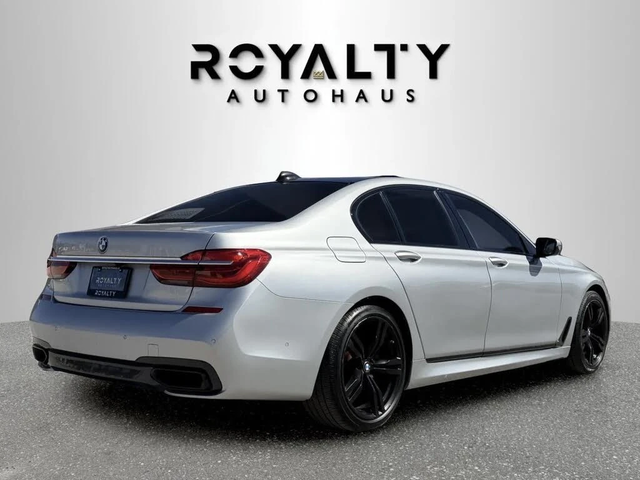 BMW 750 xDrive* АвтоКредит* (ЦЕНА ДО БГ) - автомобили, коли, обяви за нови и употребявани 2