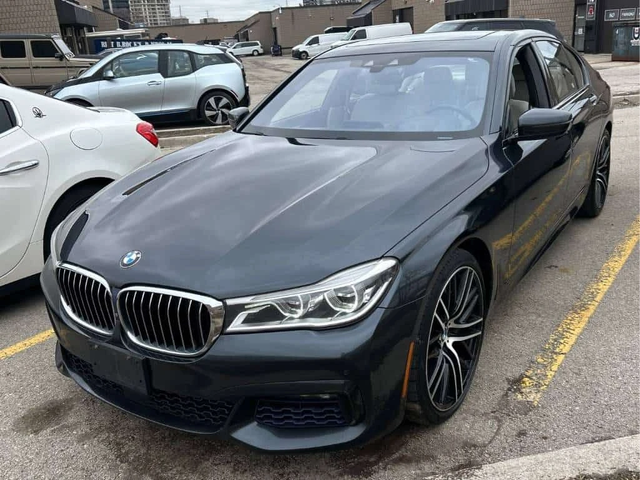 BMW 750 | DISTRONIC | HUD | ОБДУХВАНЕ | - автомобили, коли, обяви за нови и употребявани 0