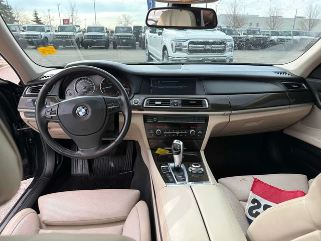 BMW 750 * ГЛАВНО ПРЕДСТАВИТЕЛСТВО* - автомобили, коли, обяви за нови и употребявани 10