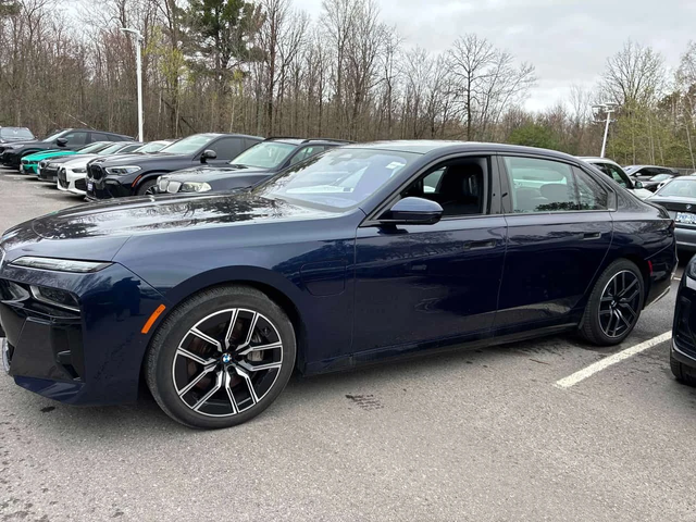 BMW 750 * 750e xDrive * ПРЕДСТАВИТЕЛСТВО * ДИСТРОНИК * 360 - автомобили, коли, обяви за нови и употребявани 1