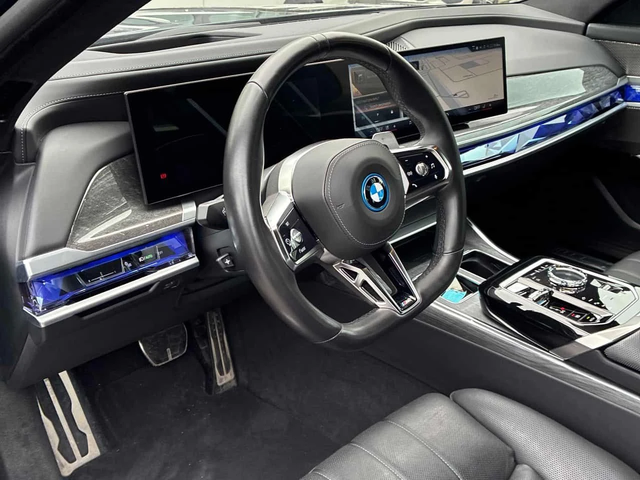 BMW 750 * 750e xDrive * ПРЕДСТАВИТЕЛСТВО * ДИСТРОНИК * 360 - автомобили, коли, обяви за нови и употребявани 4