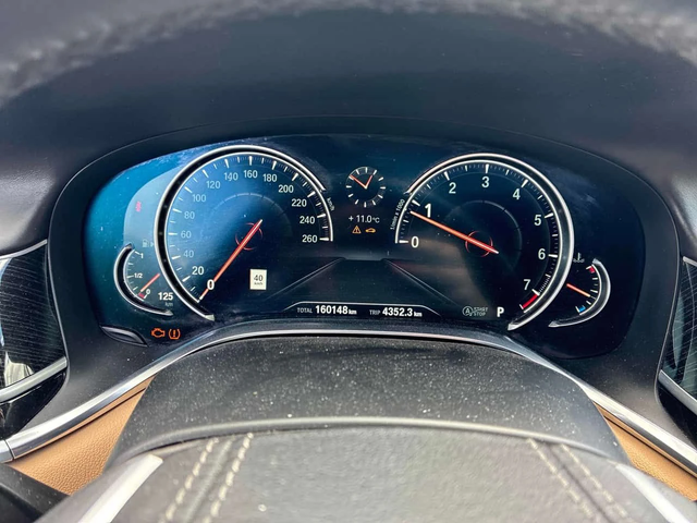 BMW 750 xDrive /360/DISTRONIC/Harman Kardon - автомобили, коли, обяви за нови и употребявани 7