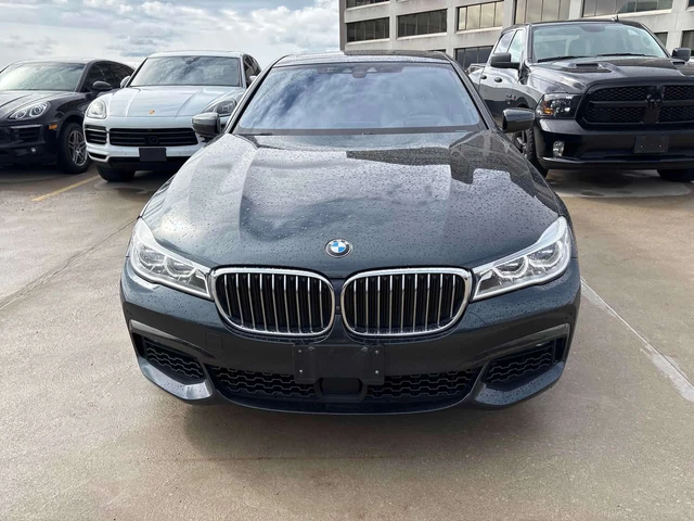 BMW 700 | DISTRONIC | HUD | HARMAN KARDON | ОБДУХВАНЕ | - автомобили, коли, обяви за нови и употребявани 5