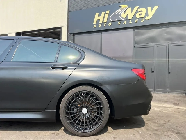 BMW 750 xDrive* M PACK* 360* HUD* DISTRO* H/K* ADAPTIVE - автомобили, коли, обяви за нови и употребявани 11