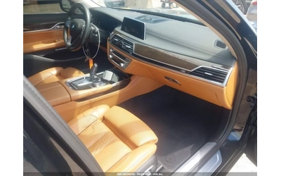 bmw-750 - 4