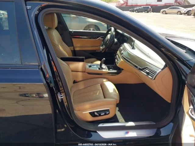 BMW 750 XDRIVE* M-PACK* ПОДГРЕВ* ОБДУХ* HARMAN* HUD* - автомобили, коли, обяви за нови и употребявани 9