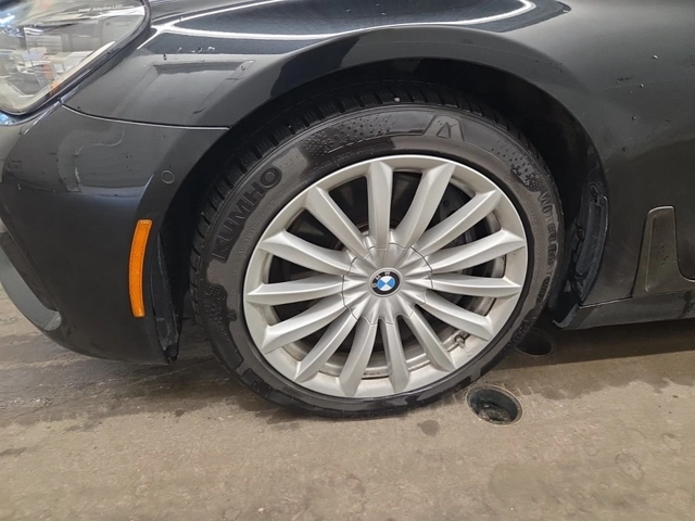 BMW 750 AWD* 93 000 KM * FULL EXTRAS - автомобили, коли, обяви за нови и употребявани 12