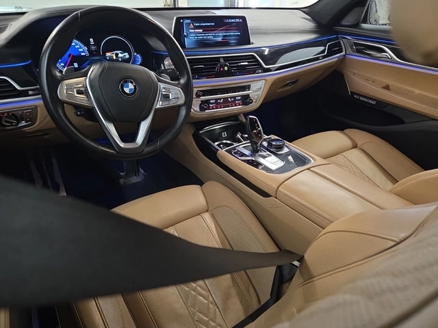 BMW 750 AWD* 93 000 KM * FULL EXTRAS - автомобили, коли, обяви за нови и употребявани 8