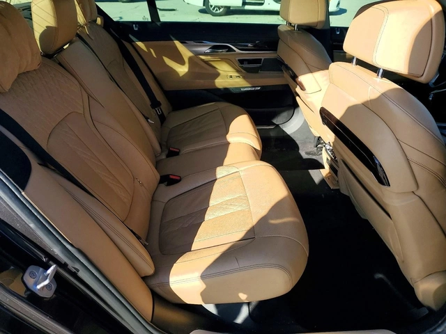 BMW 750 XDRIVE * КРАЙНА ЦЕНА НА КУПИ СЕГА* - автомобили, коли, обяви за нови и употребявани 10
