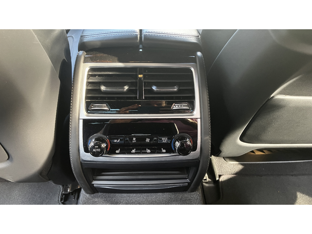 BMW 750 BMW 750 Уникат, Full, Massage, Bower & Wilkins - автомобили, коли, обяви за нови и употребявани 16