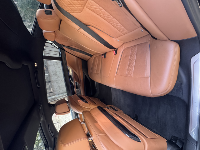 BMW 750 Carbon core M SPORT FUKK - автомобили, коли, обяви за нови и употребявани 10