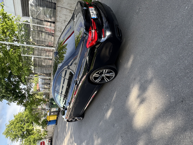 BMW 750 Carbon core M SPORT FUKK - автомобили, коли, обяви за нови и употребявани 7