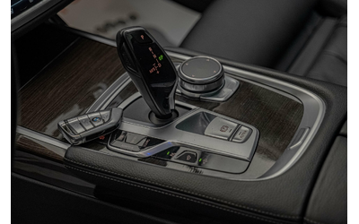 BMW 750 d/xDrive/Камера 360/RSE/HuD/Обдухване/Laser/Ambient/ - автомобили, коли, обяви за нови и употребявани 10
