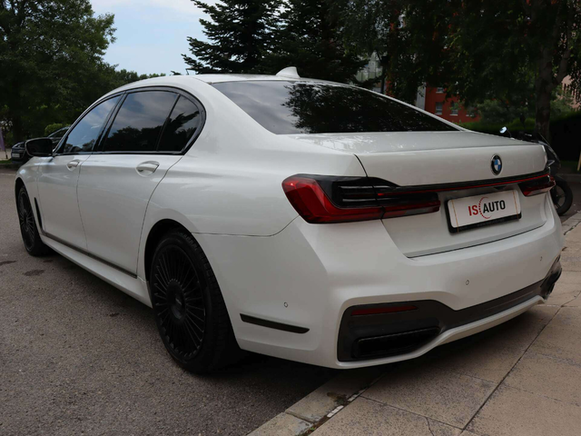 BMW 750 Long/xDrive/Individual/Harman Kardon/Обдухване/RSE - автомобили, коли, обяви за нови и употребявани 4