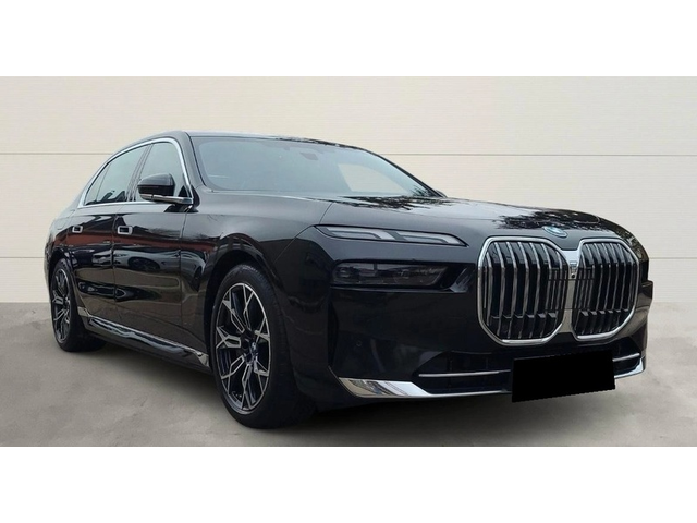 BMW 750e 750e xDrive - автомобили, коли, обяви за нови и употребявани 1