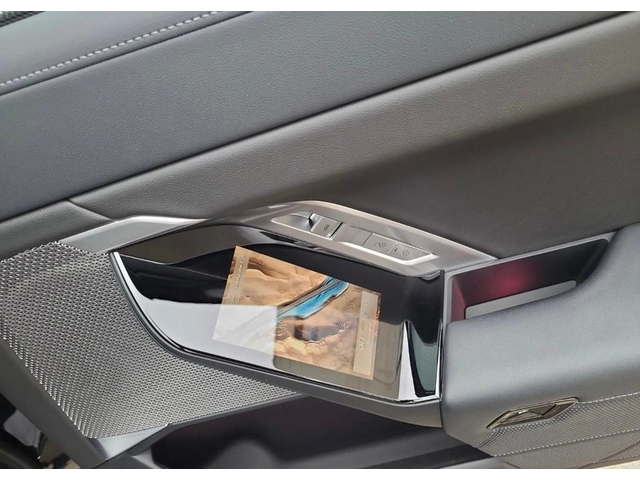 BMW 750e 750e xDrive - автомобили, коли, обяви за нови и употребявани 9