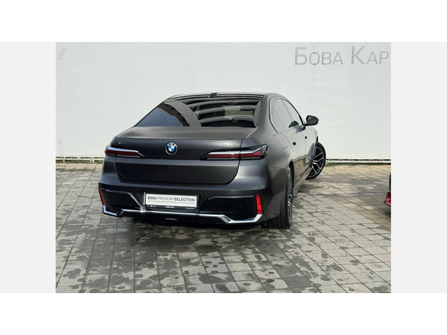 BMW 750e xDrive Sedan - автомобили, коли, обяви за нови и употребявани 1