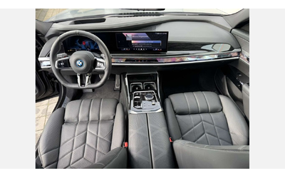 BMW 750e xDrive Sedan - автомобили, коли, обяви за нови и употребявани 6