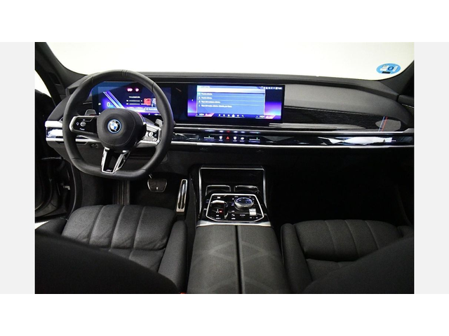 BMW 750e xDrive Sedan - автомобили, коли, обяви за нови и употребявани 5