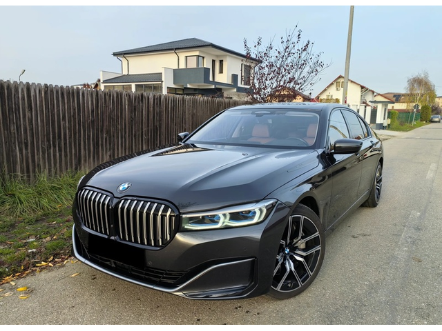 BMW 750i 750i xDrive - автомобили, коли, обяви за нови и употребявани 0