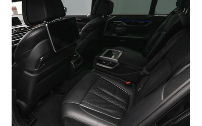 BMW 750i 750i xDrive M-Sport - автомобили, коли, обяви за нови и употребявани 11