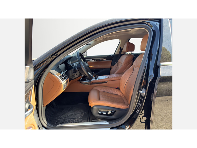 BMW 750Li xDrive - автомобили, коли, обяви за нови и употребявани 5