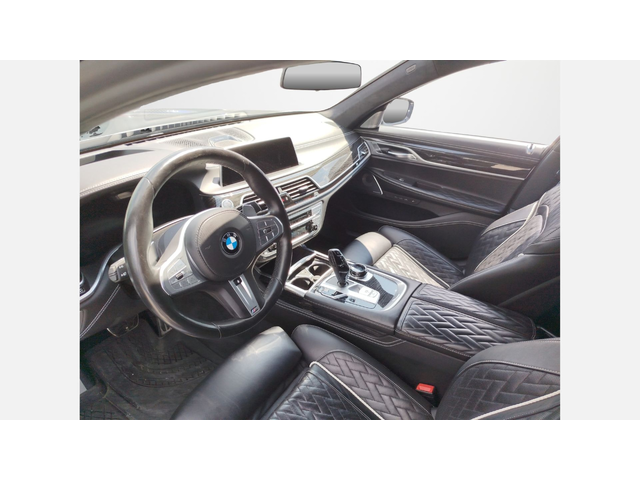 BMW 750Li xDrive Sedan - автомобили, коли, обяви за нови и употребявани 5