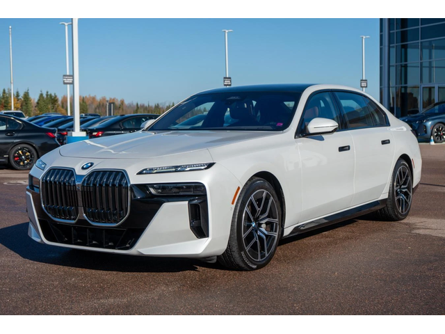 BMW 760 Swarovski* Mineral White Metallic - автомобили, коли, обяви за нови и употребявани 0