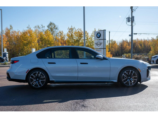 BMW 760 Swarovski* Mineral White Metallic - автомобили, коли, обяви за нови и употребявани 3