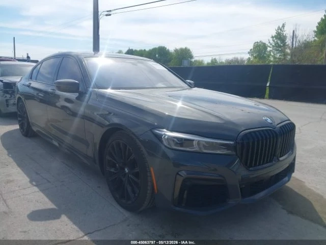 BMW 760 М760Li XDRIVE| B&W DIAMOND| DISTRONIC| ПАНО| ОБДУХ - автомобили, коли, обяви за нови и употребявани 1