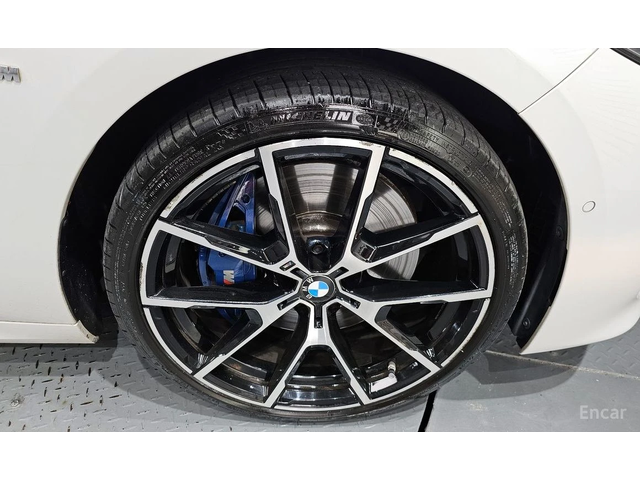 BMW 840 xDrive M Pack* BOWERS & WILKINS* HEAD-UP* 360 CAM* - автомобили, коли, обяви за нови и употребявани 16