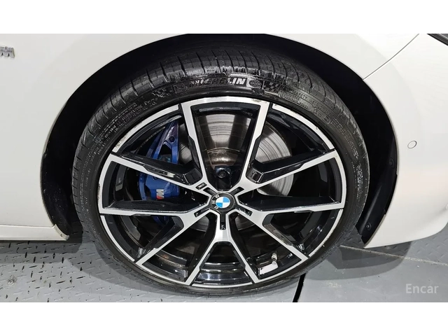 BMW 840 xDrive / B&W / 360 / TARTUFO BLACK / HUD / ОБДУХ - автомобили, коли, обяви за нови и употребявани 4