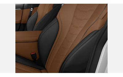 BMW 840d xDrive Gran Coupe - автомобили, коли, обяви за нови и употребявани 7