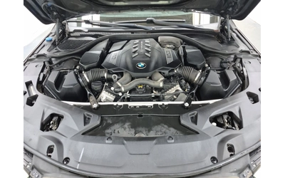 BMW 850 M850i xDRIVE / CARFAX - автомобили, коли, обяви за нови и употребявани 12