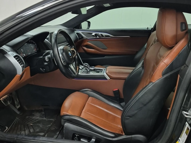 BMW 850 M850i xDRIVE / CARFAX - автомобили, коли, обяви за нови и употребявани 5