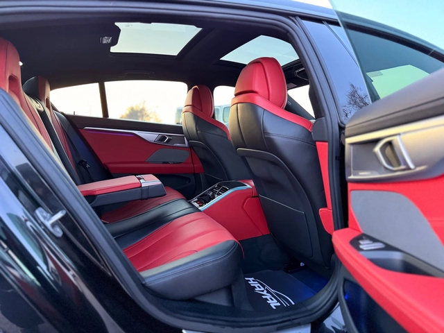 BMW 850 i= xDrive= M-pack= Facelift= Panorama= Soft Close= - автомобили, коли, обяви за нови и употребявани 11