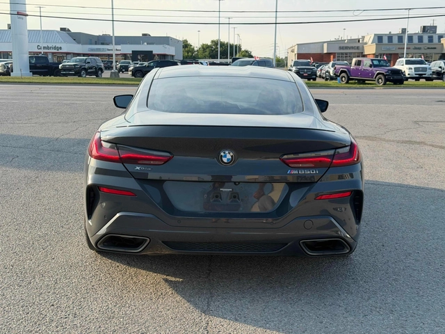BMW 850 i xDrive - автомобили, коли, обяви за нови и употребявани 3