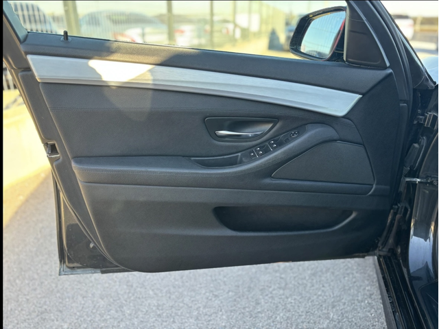 BMW F-11 - автомобили, коли, обяви за нови и употребявани 9