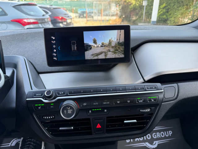 BMW i3 120AH/КАМЕРА/ТЕРМОПОМПА/ГАРАНЦИЯ/ГОЛЯМА НАВИГАЦИЯ - автомобили, коли, обяви за нови и употребявани 13