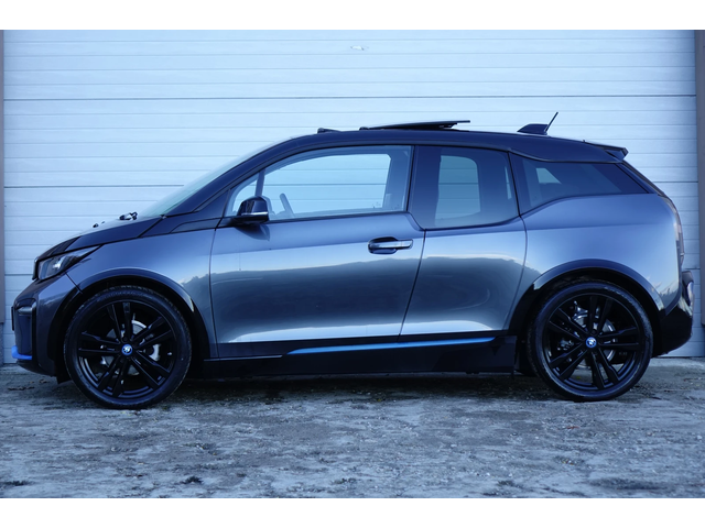 BMW i3 I3S* LED* 120AH* KEYLESS* HARMAN/KARDON* PANO* - автомобили, коли, обяви за нови и употребявани 2