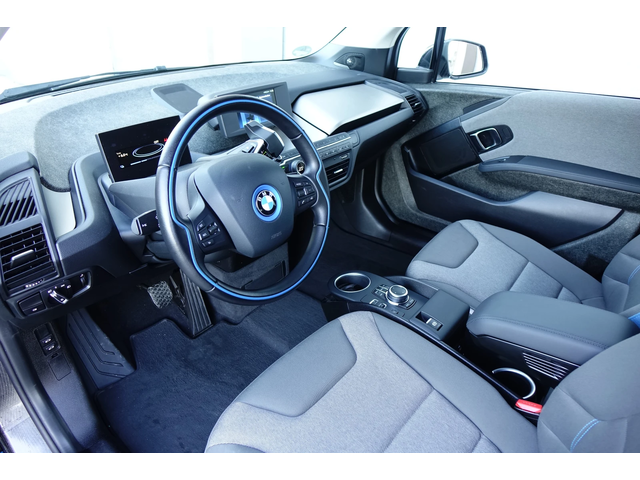 BMW i3 I3S* LED* 120AH* KEYLESS* HARMAN/KARDON* PANO* - автомобили, коли, обяви за нови и употребявани 9