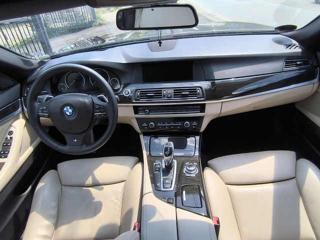 BMW i3 М-Pack - автомобили, коли, обяви за нови и употребявани 9