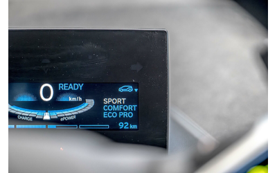 BMW I3 S/120ah/Adaptive LED/PDC/Подгрев/Камера/ - автомобили, коли, обяви за нови и употребявани 10