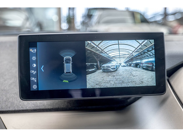 BMW I3 S/120ah/Adaptive LED/PDC/Подгрев/Камера/ - автомобили, коли, обяви за нови и употребявани 8
