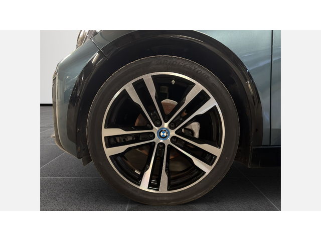 BMW i3s 120Ah - автомобили, коли, обяви за нови и употребявани 4